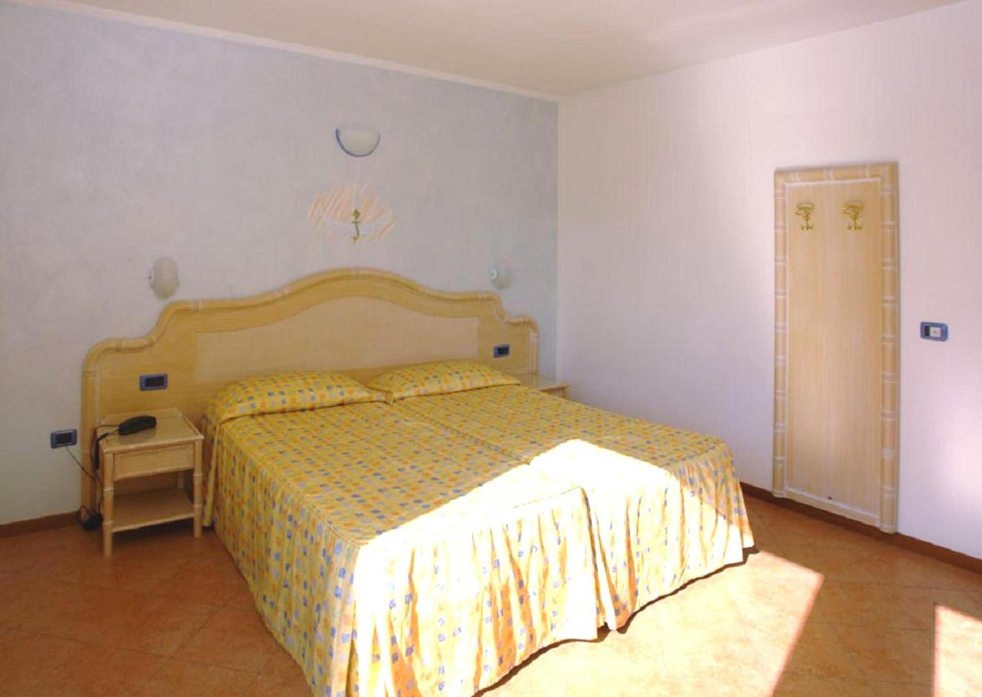 Surf Hotel Pier - Montagnoli Group Limone sul Garda Buitenkant foto
